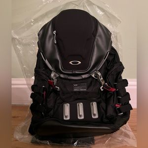 NWT Oakley Kitchen Sink Backpack